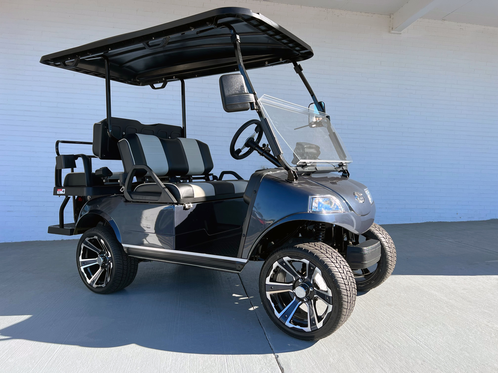 Charcoal Evolution Classic 4 Plus Golf Cart